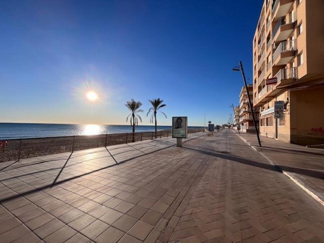 Modern And Stylish Apartament Sea ​​Views Guardamar del Segura Dış mekan fotoğraf